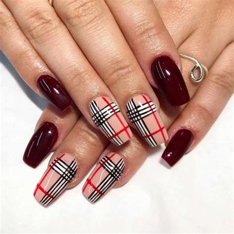 burberry plaid nails